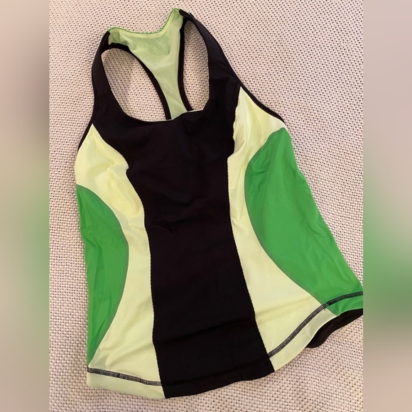 Lululemon Athletica Cardio Kick Tank | Women’s Size 12 | Green & Black | Built- - Picture 2 of 7